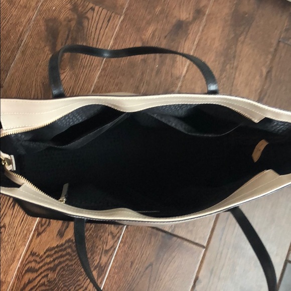 Kate Spade Tote - Picture 5 of 8